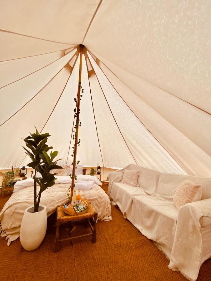 Fen Meadows Glamping - Luxury And Bell Tents * Cambridge (Cambridgeshire)